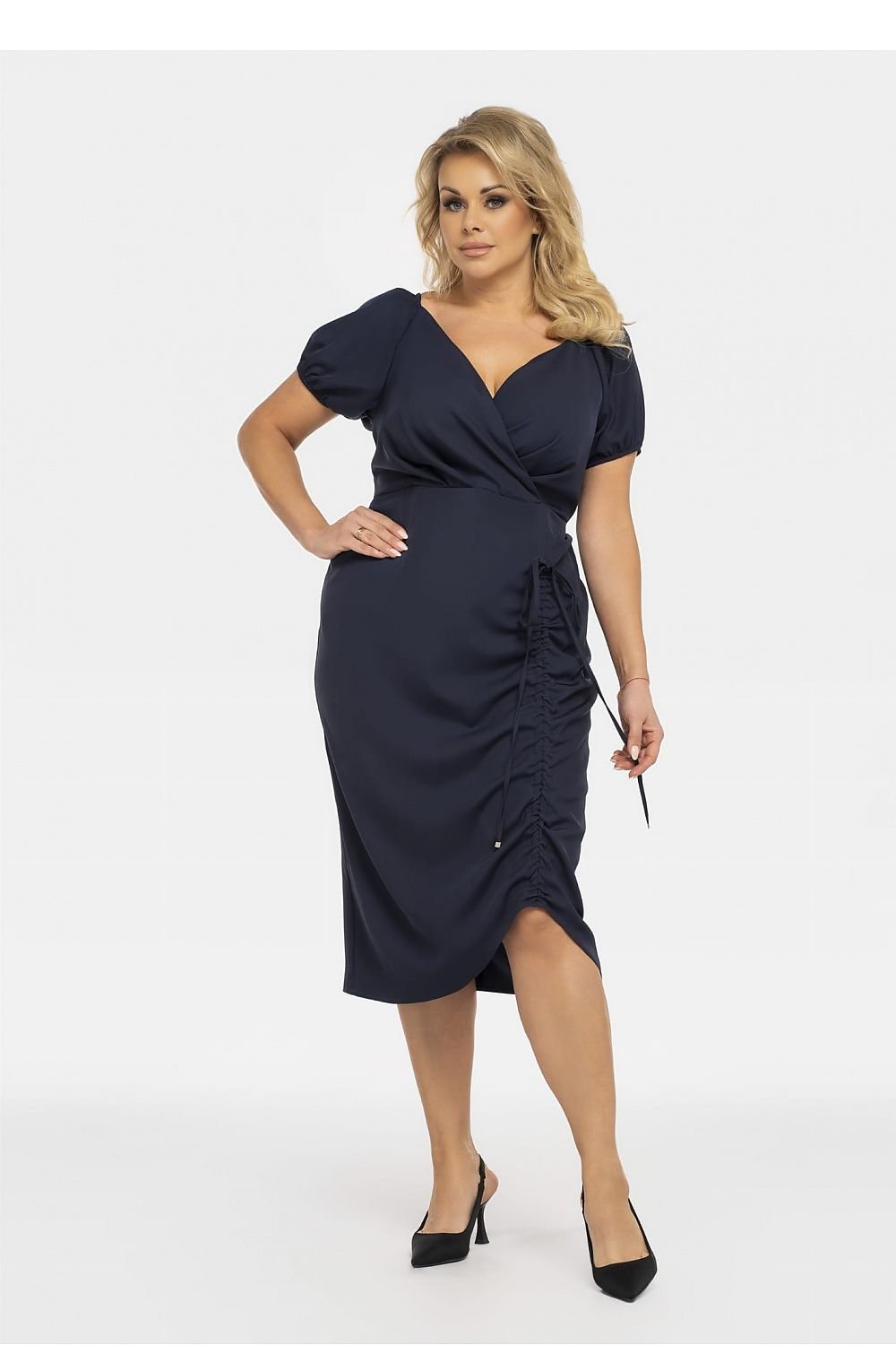 Plus size dress model 190955